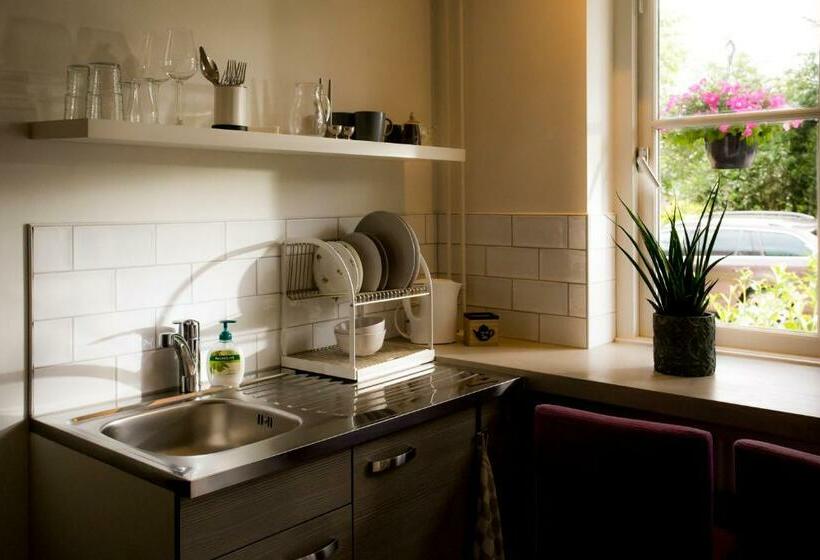 스탠다드 룸 킹사이즈 침대, Slapen Bij Jesse