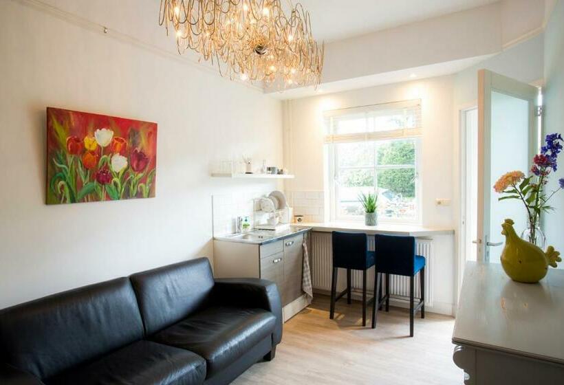 스탠다드 룸 킹사이즈 침대, Slapen Bij Jesse