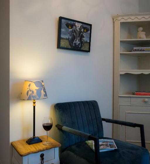 스탠다드 룸, Slapen Bij Jesse