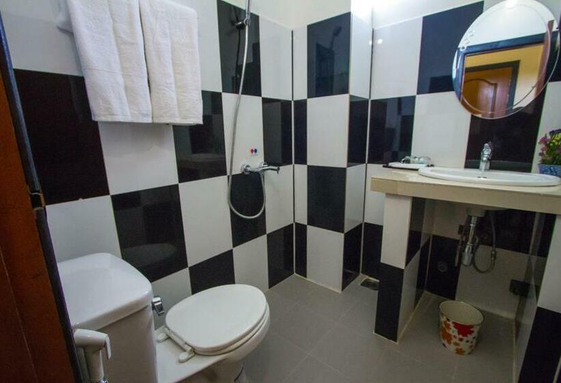 豪华房间, Botoum