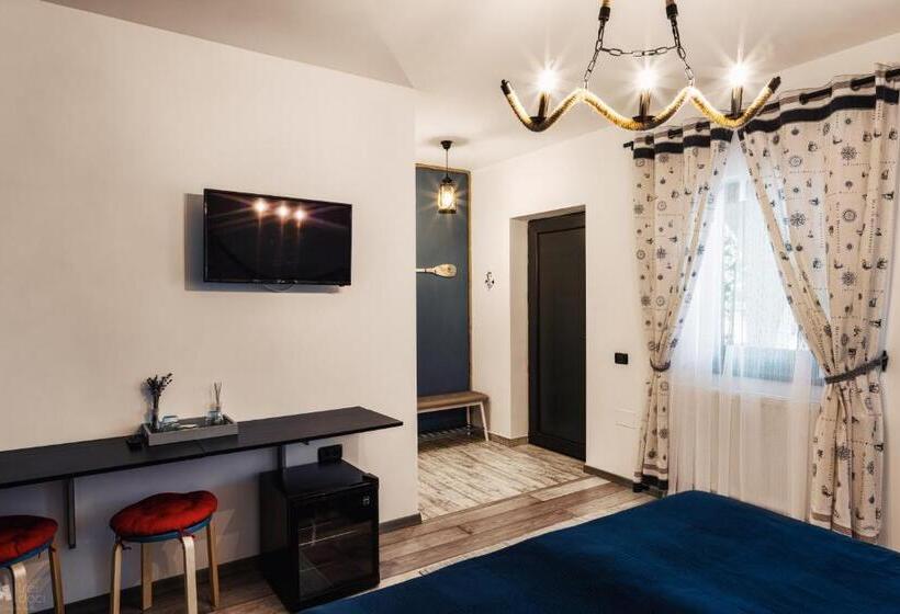 Номер Стандарт, Delta Mayanka