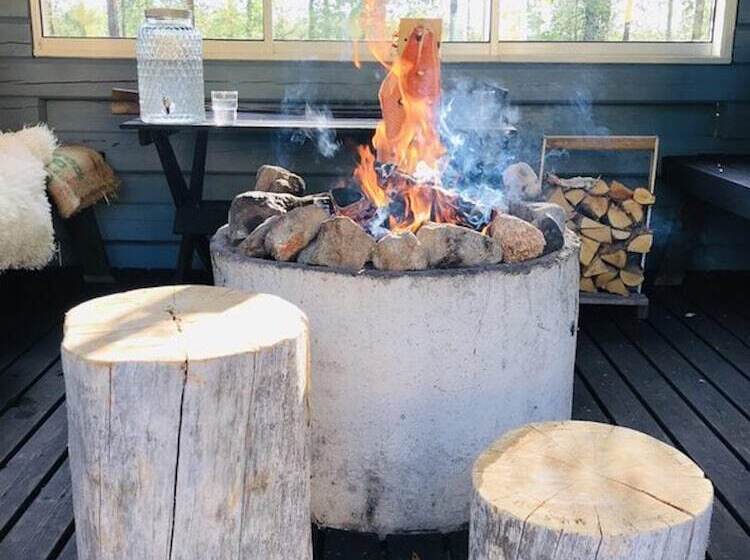 Standard Tent, Metsa Kolo