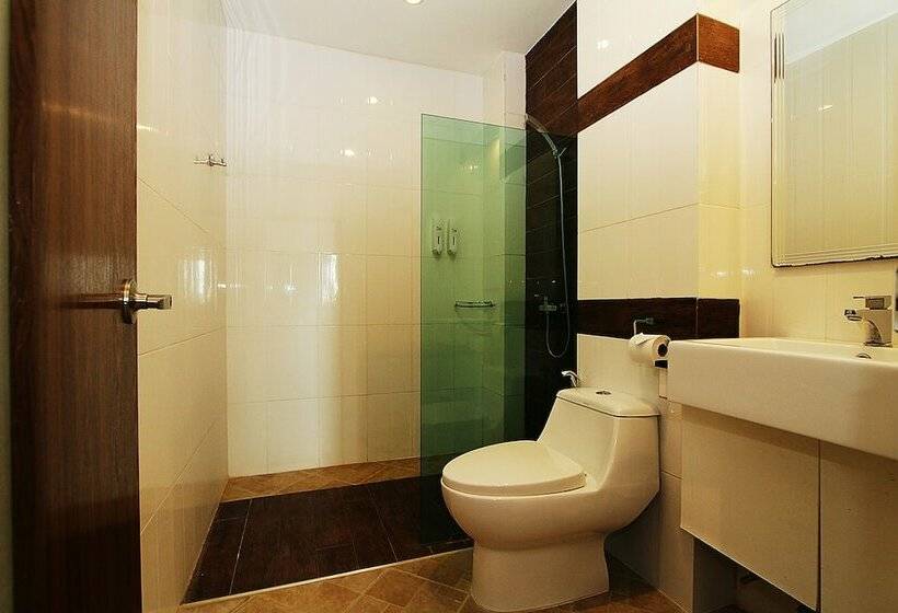 Quarto standard, The Contrast I