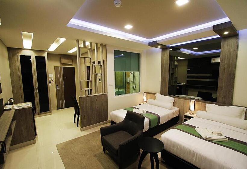 Quarto standard, The Contrast I