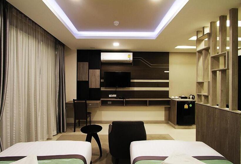 Quarto standard, The Contrast I