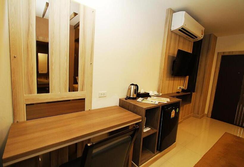 Quarto Standard Cama King, The Contrast I