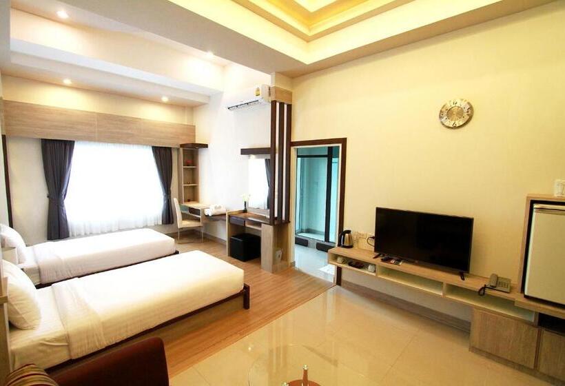 Quarto standard, The Contrast I