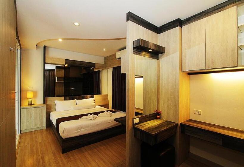 Quarto superior, The Contrast I