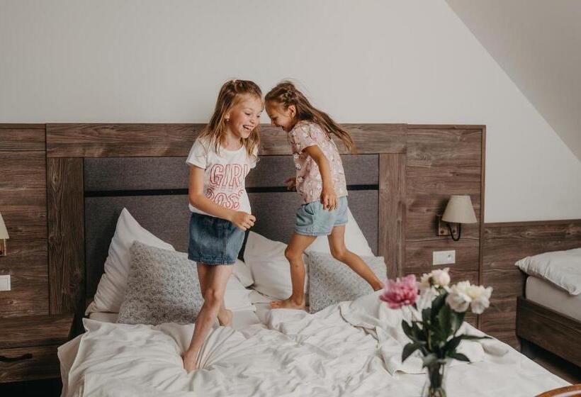 Семейное Студио, Penzión Ski Jezersko