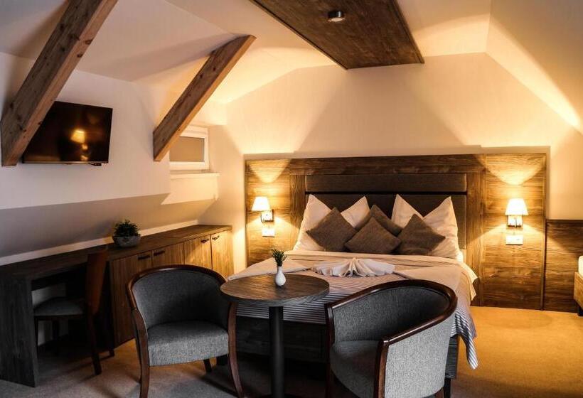 Семейное Студио, Penzión Ski Jezersko