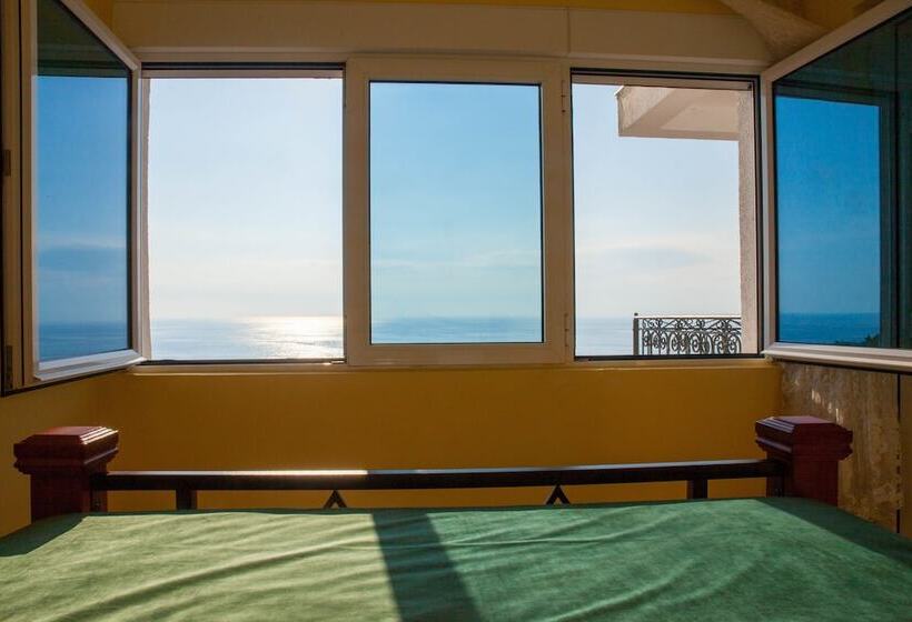 آپارتمان مدیریتی 3 خوابه, Villa Edelweiss