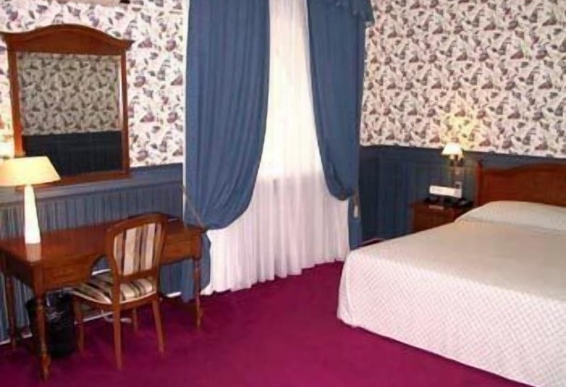 اتاق راحتی, Art Hotel Academy