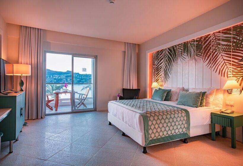 غرفة ديلوكس مطلّة علي البحر, Baia Bodrum