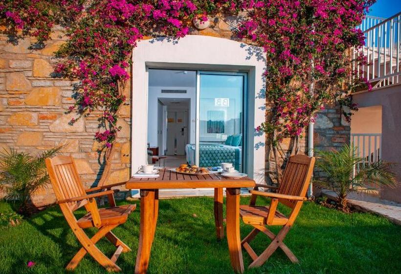 غرفة ديلوكس رباعية, Baia Bodrum