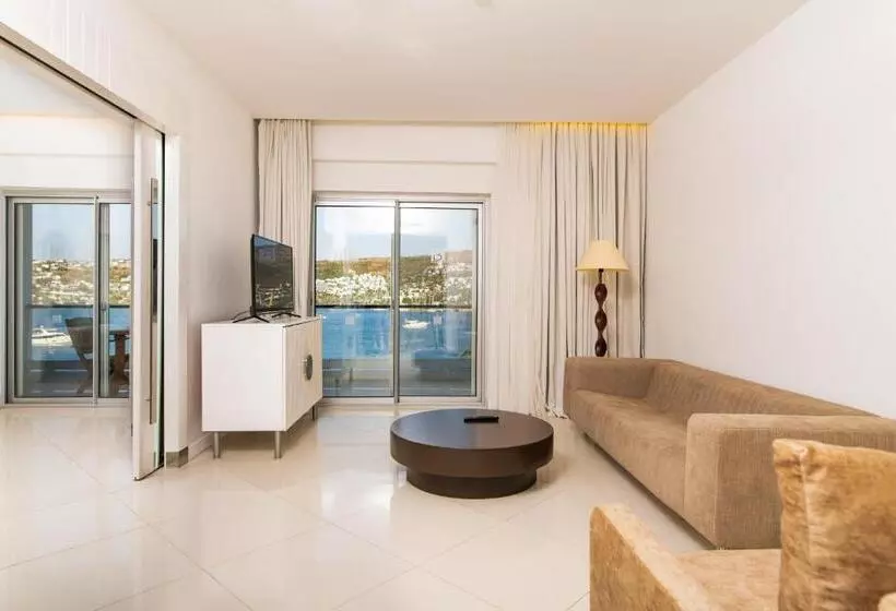 デラックススイート, Baia Bodrum