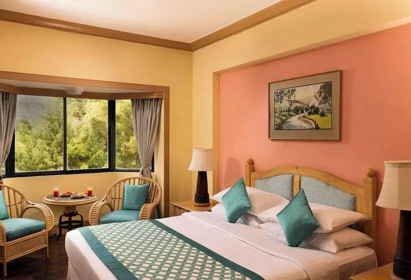景色の見えるデラックスルーム, Fortune Resort Sullivan Court, Ooty   Member Itc S Hotel Group