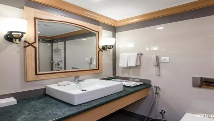 デラックスルーム, Fortune Resort Sullivan Court, Ooty   Member Itc S Hotel Group
