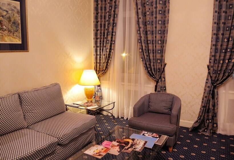 سوییت جونیور, Grand Hotel Ukraine