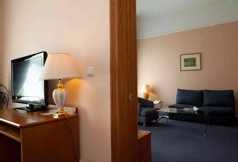 سوییت, Grand Hotel Ukraine