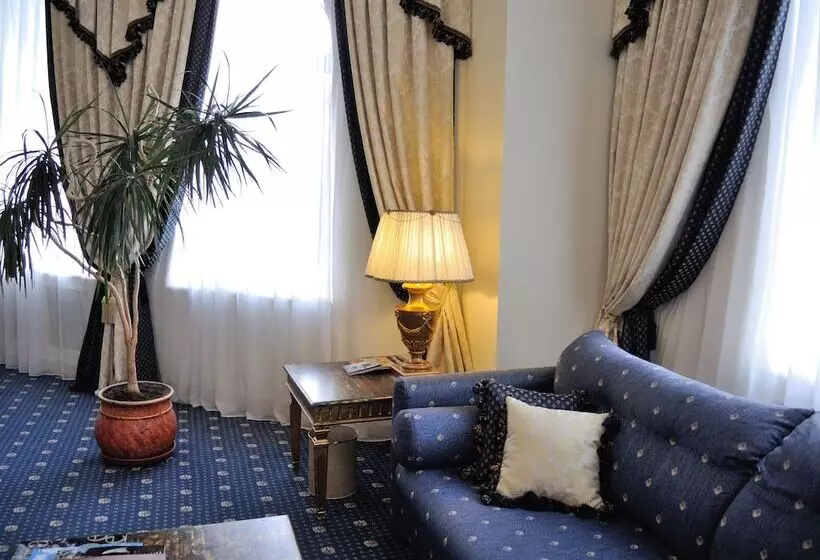 سوئیت پرزیدنت, Grand Hotel Ukraine
