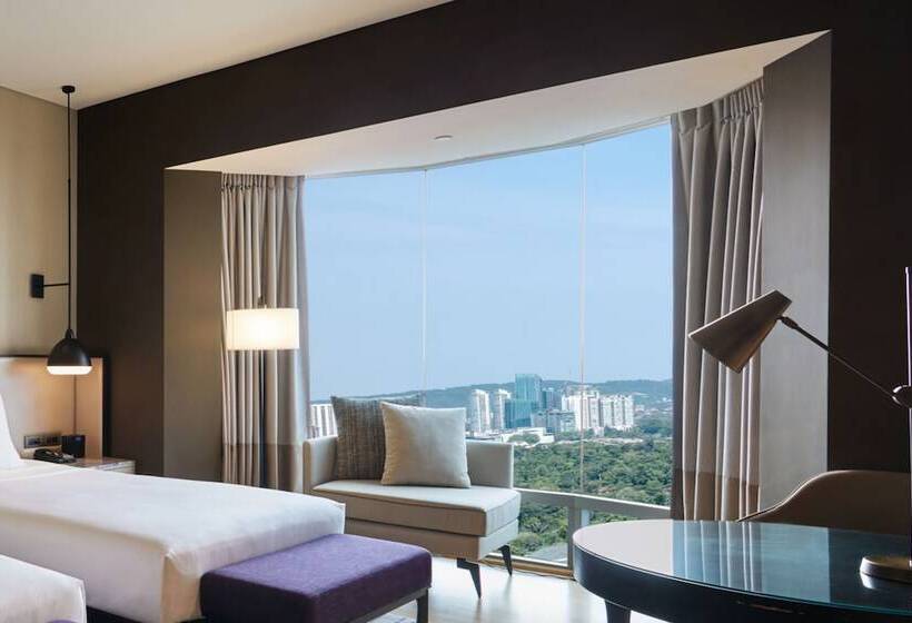 اتاق لوکس, Hilton Kuala Lumpur