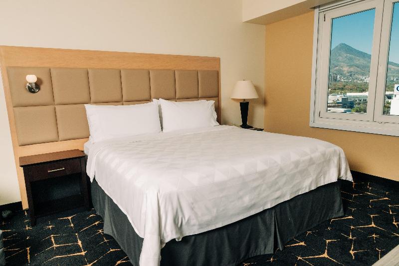 带大床的标准间, Holiday Inn San Salvador, An Ihg