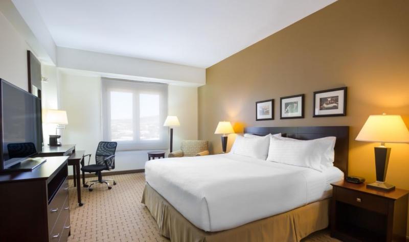 Стандартный Номер Кровать Кинг, Holiday Inn San Salvador, An Ihg