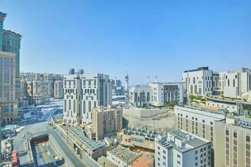 اتاق سوپریور با تخت بزرگ, Le Méridien Makkah