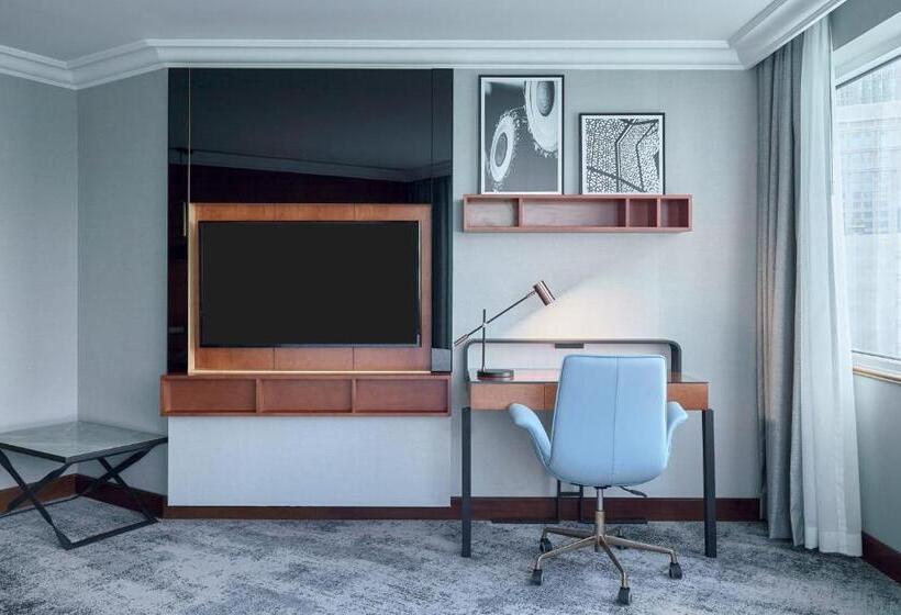 带大床的高级房间, Le Méridien Makkah