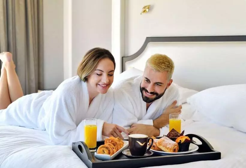 اتاق لوکس, Mövenpick Hotel Bahrain