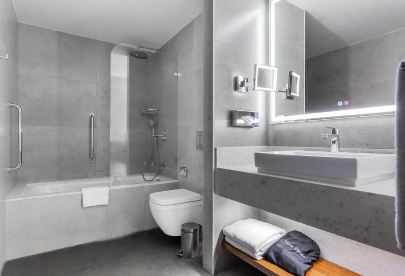 اتاق کلاس بیزنس, Radisson Blu Hotel, Tashkent