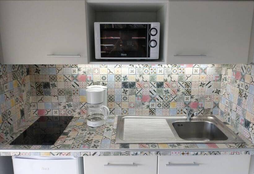 استودیوی سوپریور, Residence Habitation Grande Anse