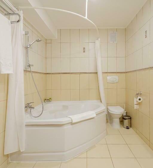 스위트, Rin Airport