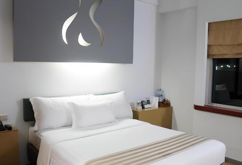 스탠다드 룸 킹사이즈 침대, Sparks Life Jakarta, Artotel Curated