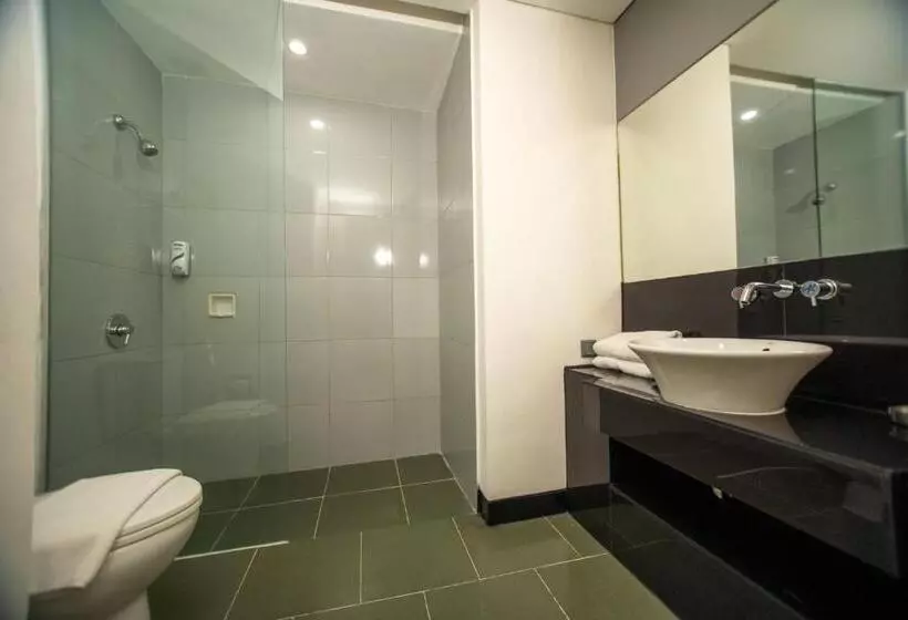 استودیو استاندارد با تخت کینگ, Sparks Life Jakarta, Artotel Curated
