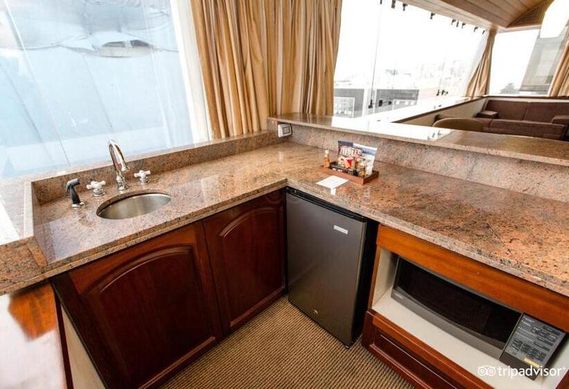 シニアスイート, J&a Classic