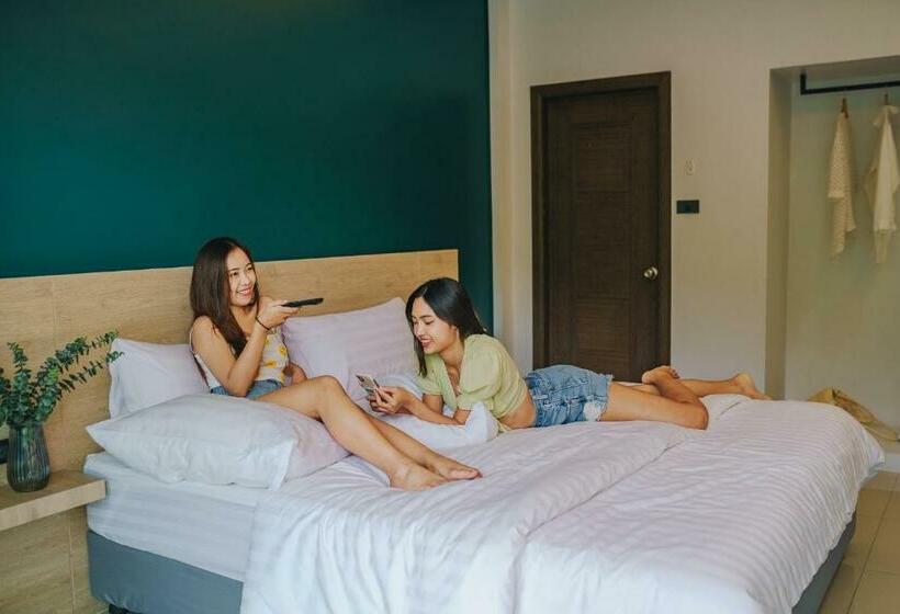 Camera Deluxe con Balcone, Tall Tree Kata Phuket