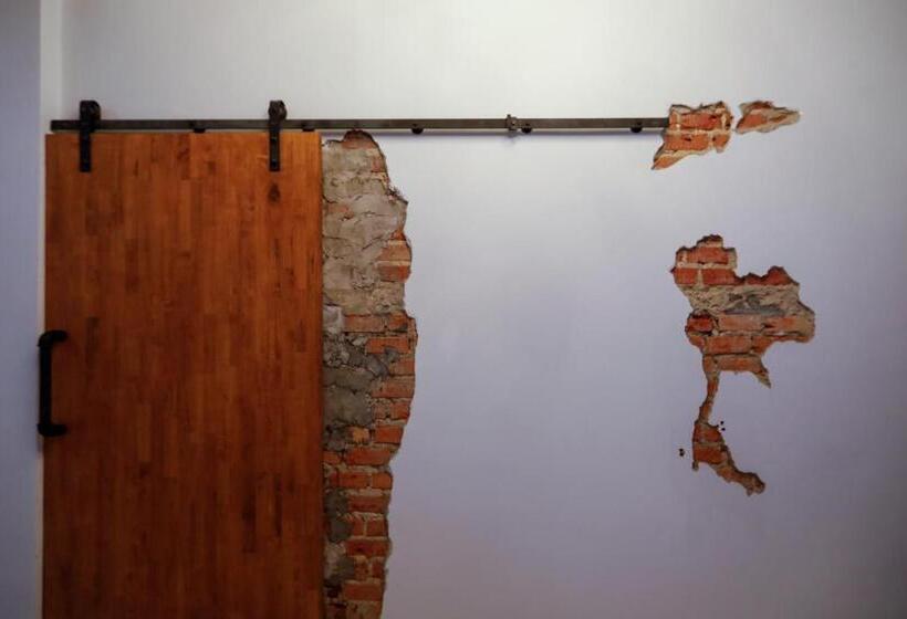 Camera Standard Letto King, Tall Tree Kata Phuket