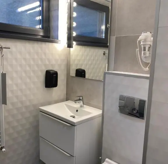 庭の見える1ベッドルームアパートメント, Enjoy Life Apartments