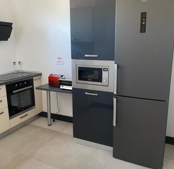 Апартаменты 2 Спальни, Enjoy Life Apartments