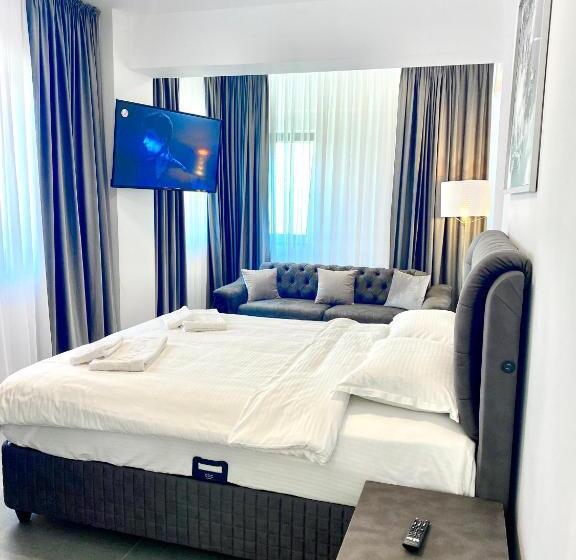 Трежместный Номер Economy, Enjoy Life Apartments