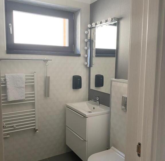 Апартаменты 1 Спальня с Балконом, Enjoy Life Apartments