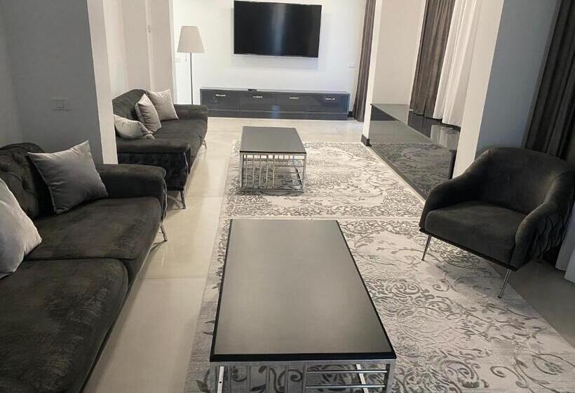 Апартаменты 2 Спальни, Enjoy Life Apartments
