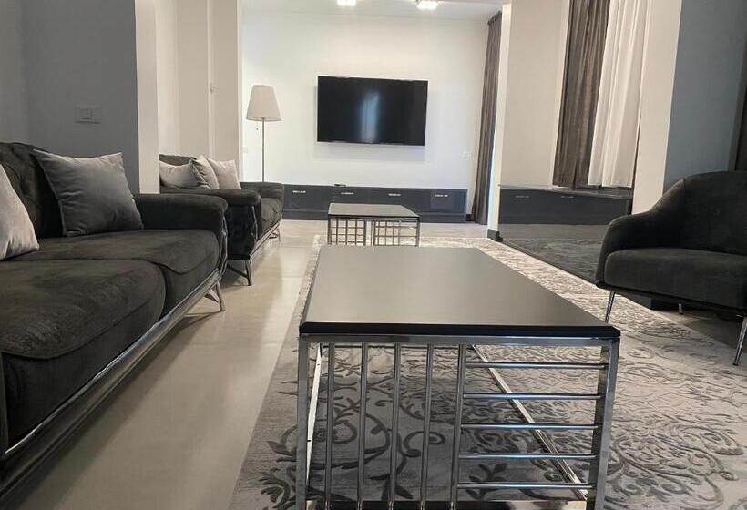 Апартаменты 2 Спальни, Enjoy Life Apartments