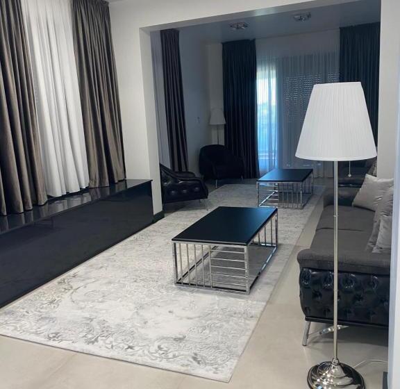 Апартаменты 2 Спальни, Enjoy Life Apartments