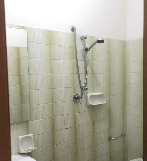 غرفة قياسية رباعية, Floreale