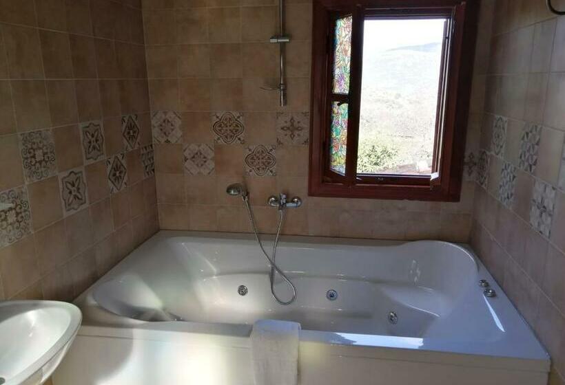 Quarto Deluxe, Meglen Konak
