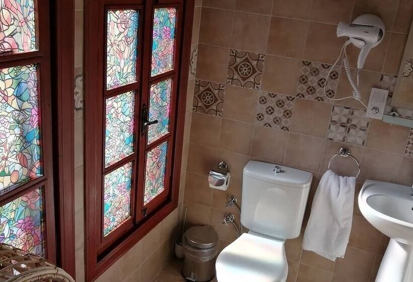Quarto Deluxe, Meglen Konak