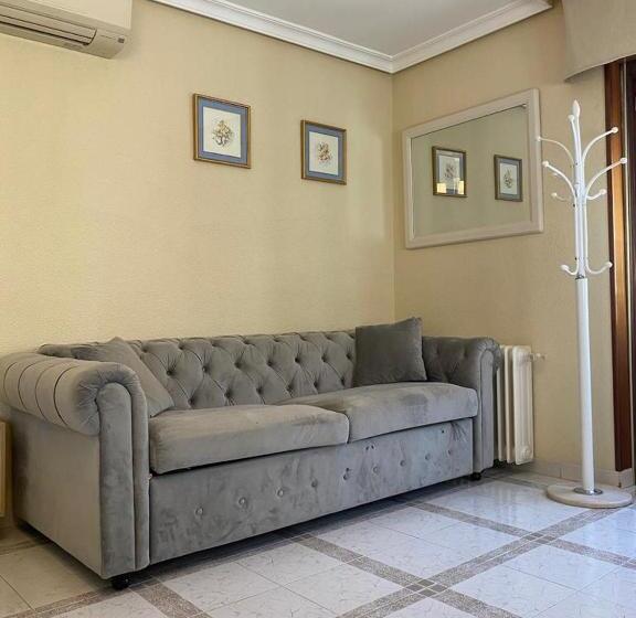 4인용 스탠다드 룸, Casa De Huéspedes Vecinodecerbantes