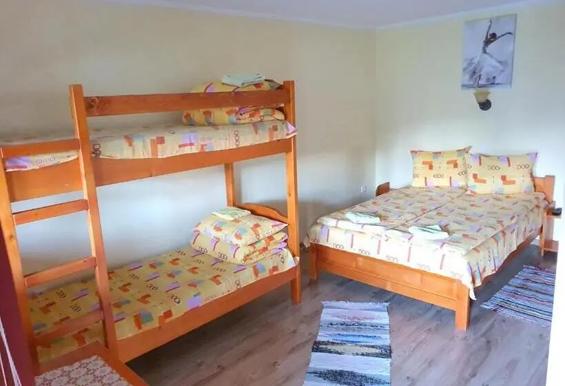 اتاق خانوادگی, Casa Monika Ciocarliei